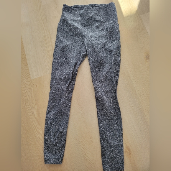 Lululemon Lead the pack tight 28 inch - Picture 2 of 4